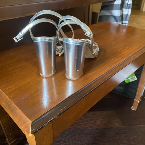 3” block heel sandals - Picture 3 of 5